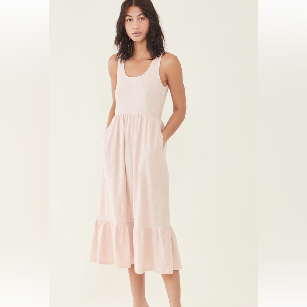 Blush Pink Women’s Dress, Size XS, midi length.  Worn once.